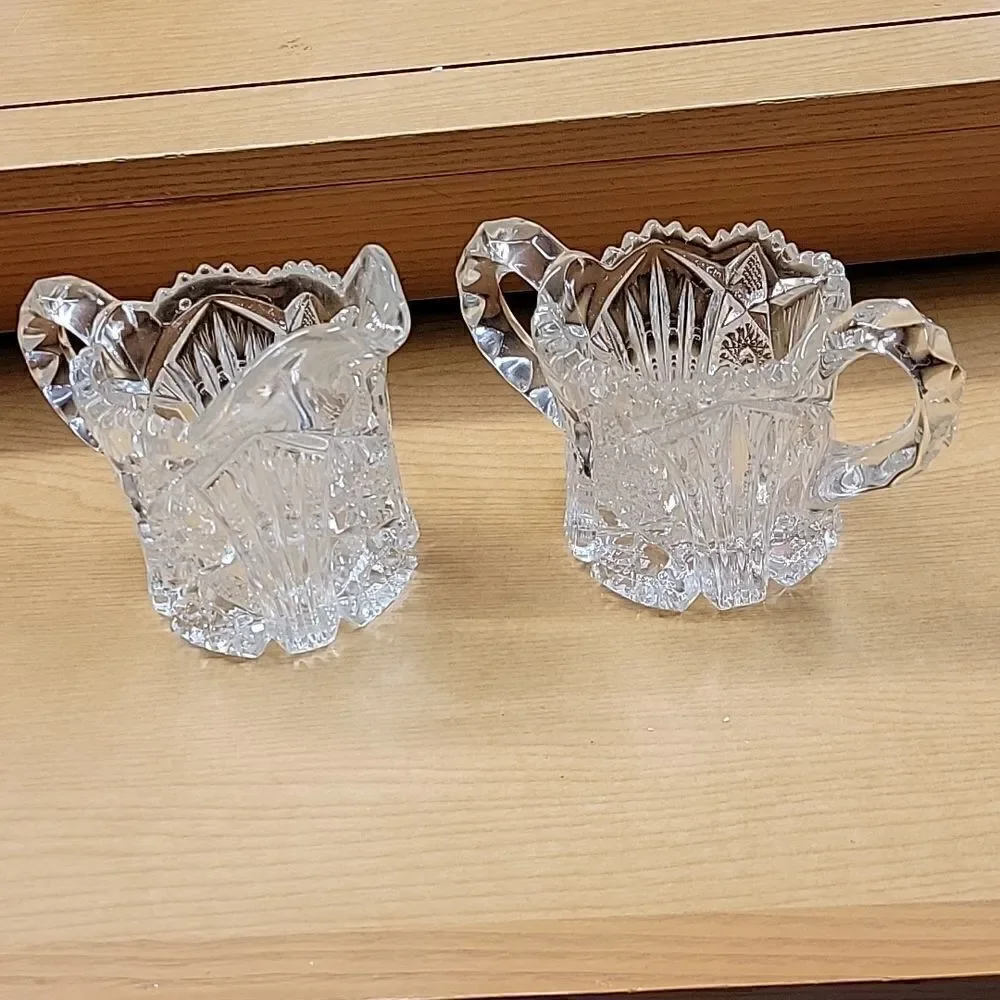 ‎Creamer And Sugar Bowl Sunburst, Vintage Indiana  Pressed glass.